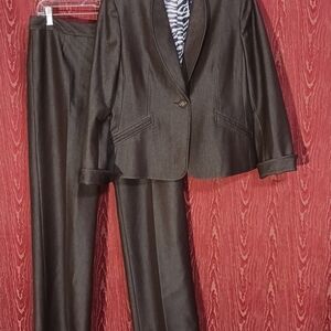 LE SUIT PETITE 2 Piece Dark Brown Long Sleeve Pants Suit Women's Sz 6P